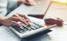 Just 39% of women with £250,000 or more seeking financial advice